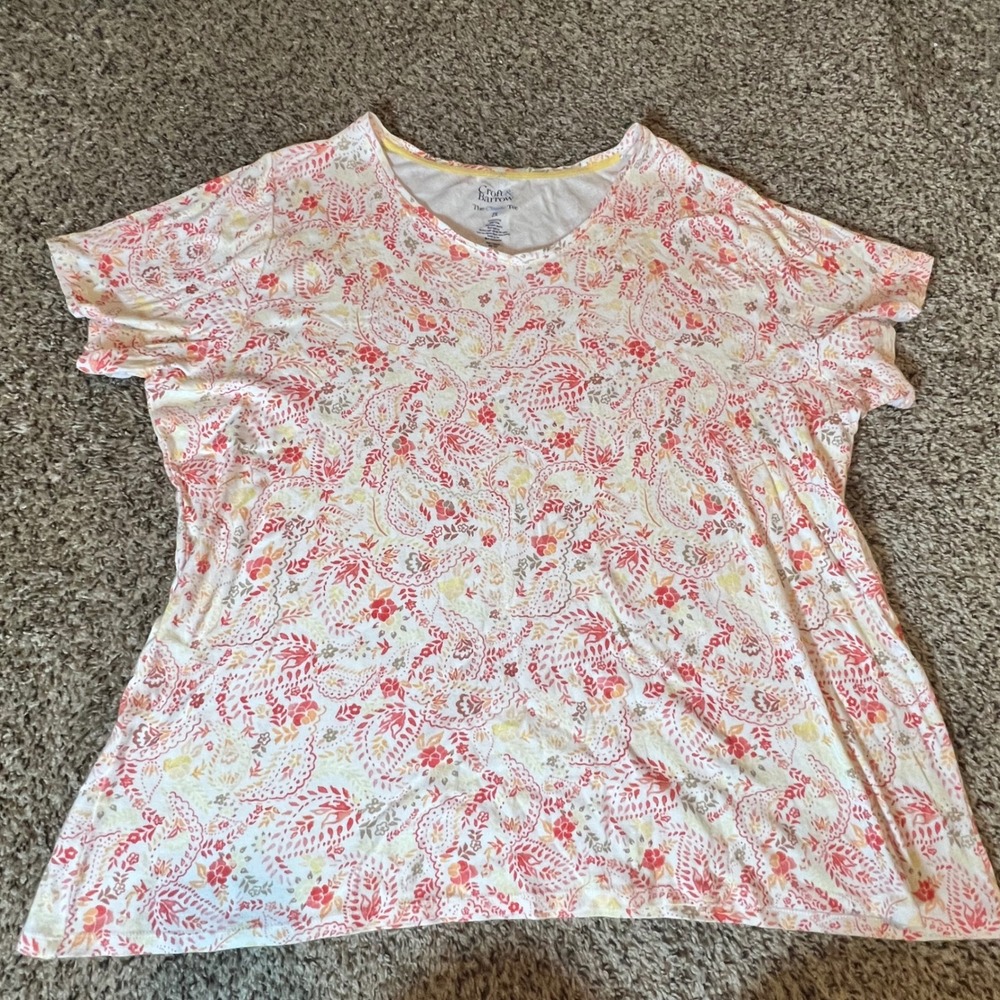 Croft & Barrow Womens 2X The Classic Tee Coral Yellow Paisley Floral Cotton Top